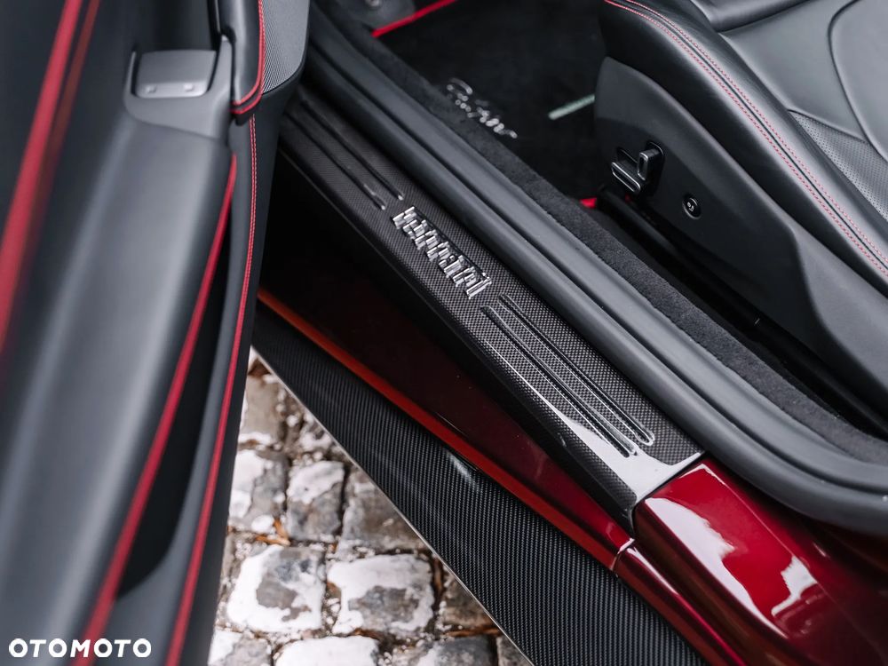 Ferrari Portofino - 21