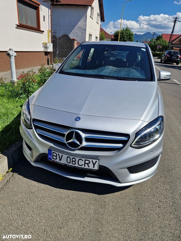 Mercedes-Benz B 180 AMG Line - 1