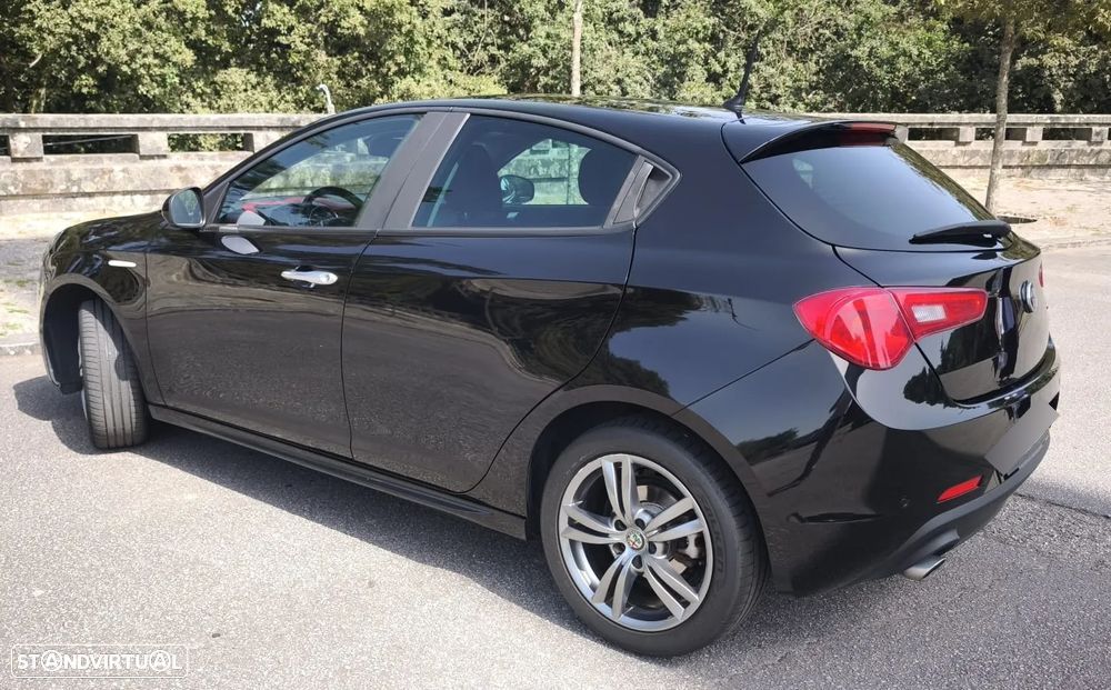 Alfa Romeo Giulietta 2.0 JTDm Super - 2