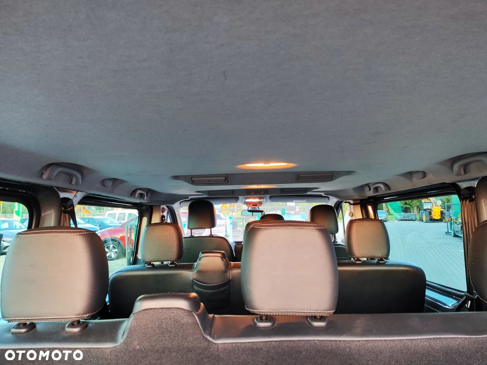 Renault Trafic Grand 2.0 dCi - 15