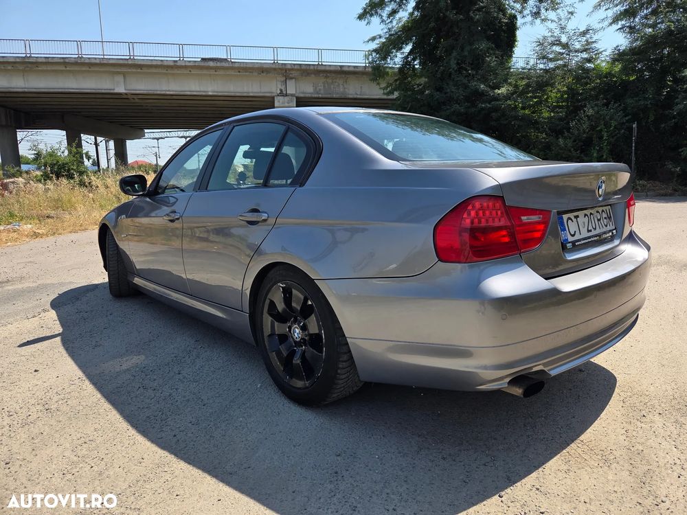 BMW Seria 3 318d - 3