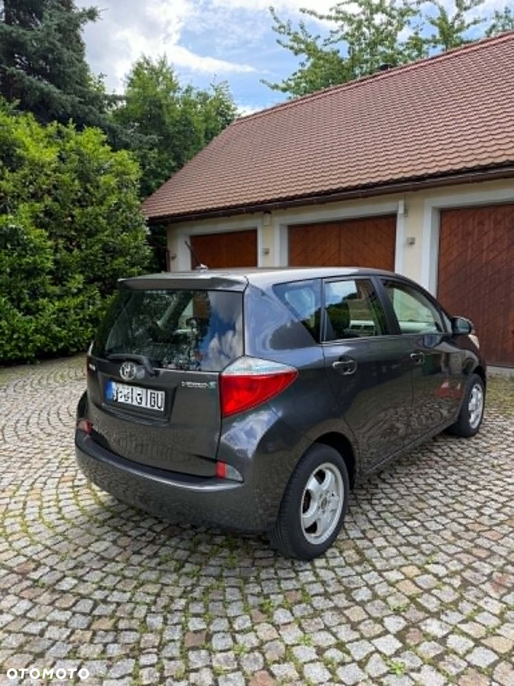 Toyota Verso S - 21