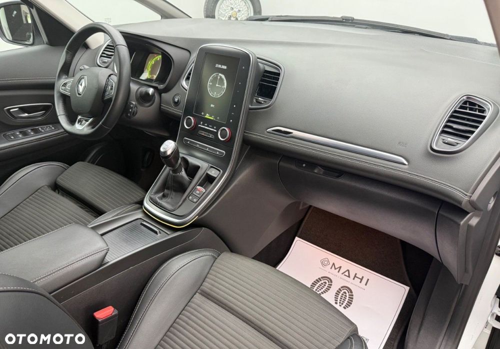 Renault Scenic - 17