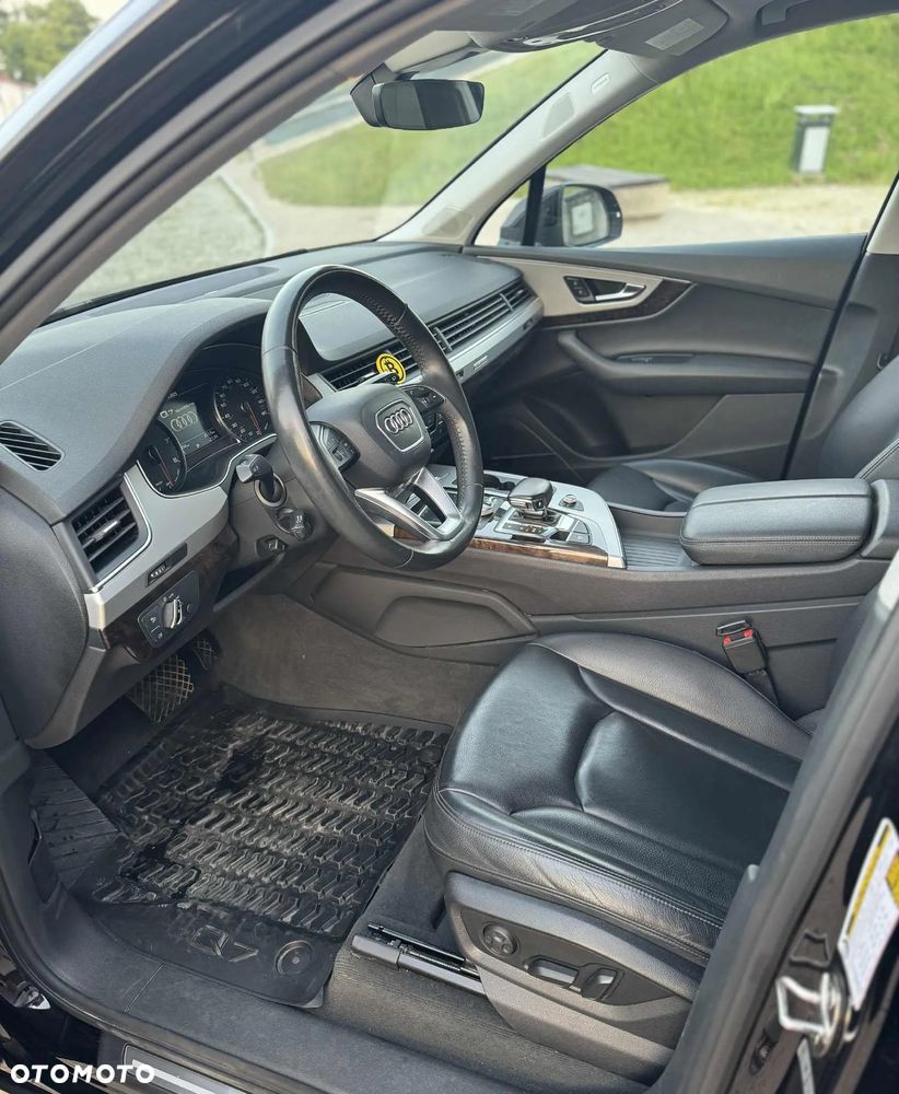 Audi Q7 - 17