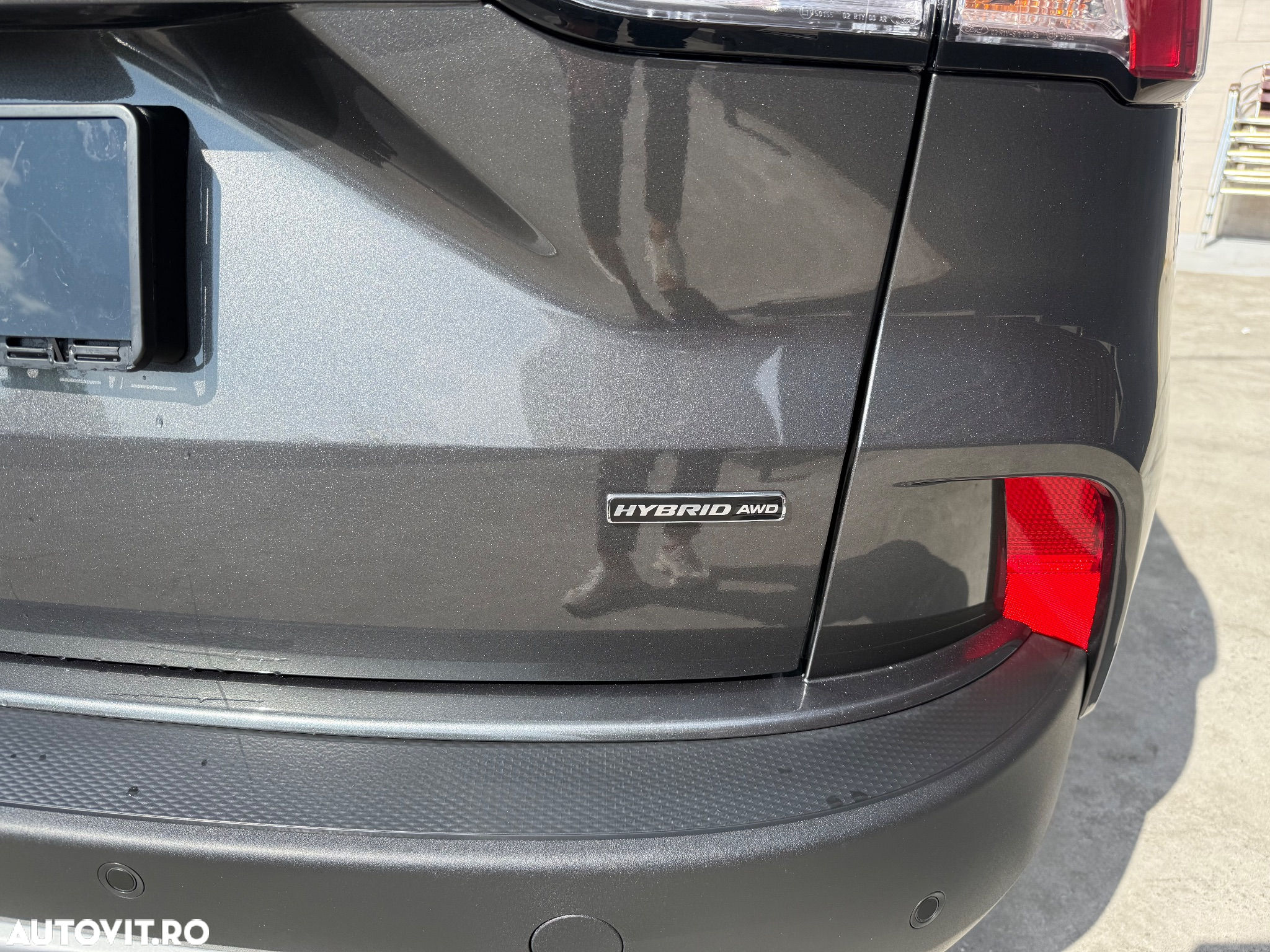 Ford Kuga 2.5 Duratec FHEV AWD Titanium - 9