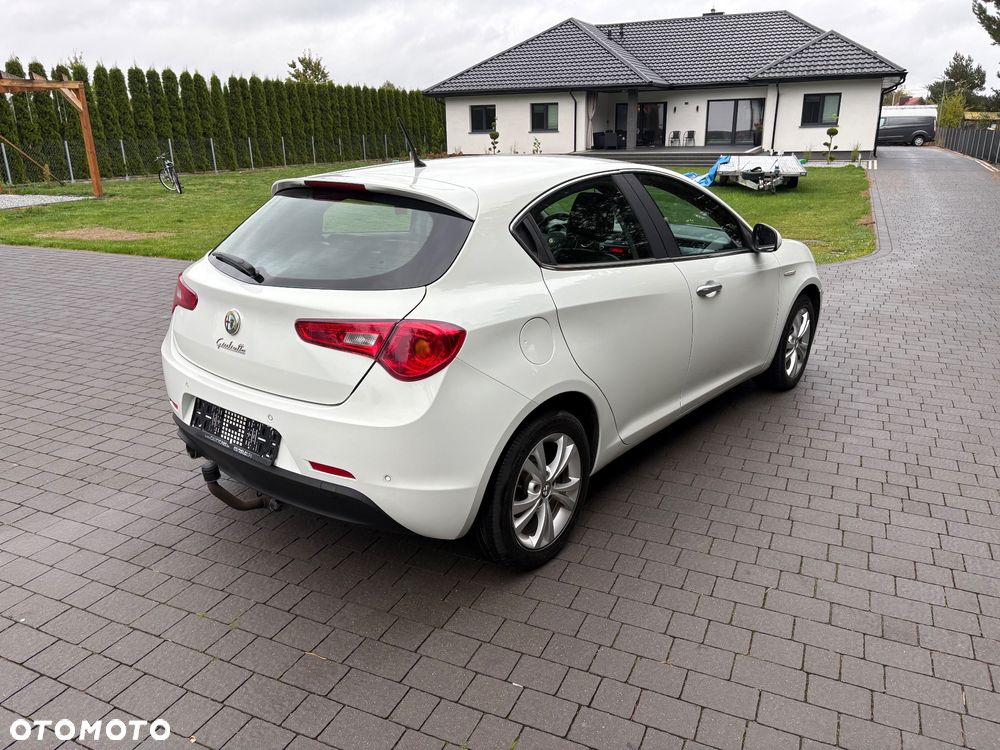 Alfa Romeo Giulietta 1.6 JTDM - 5