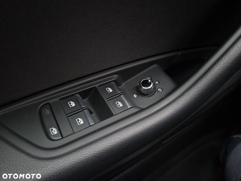 Audi A4 Limousine - 23