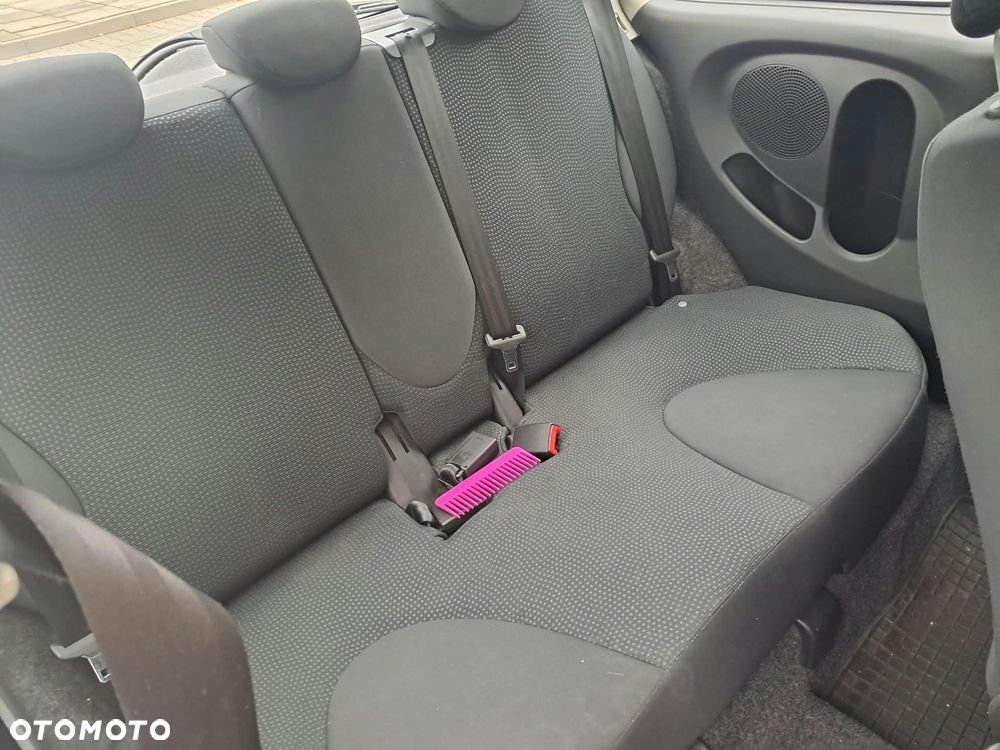 Nissan Micra 1.2 Visia - 10