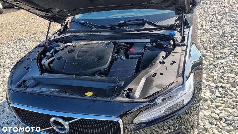 Volvo V90 D4 Geartronic Momentum Pro - 35