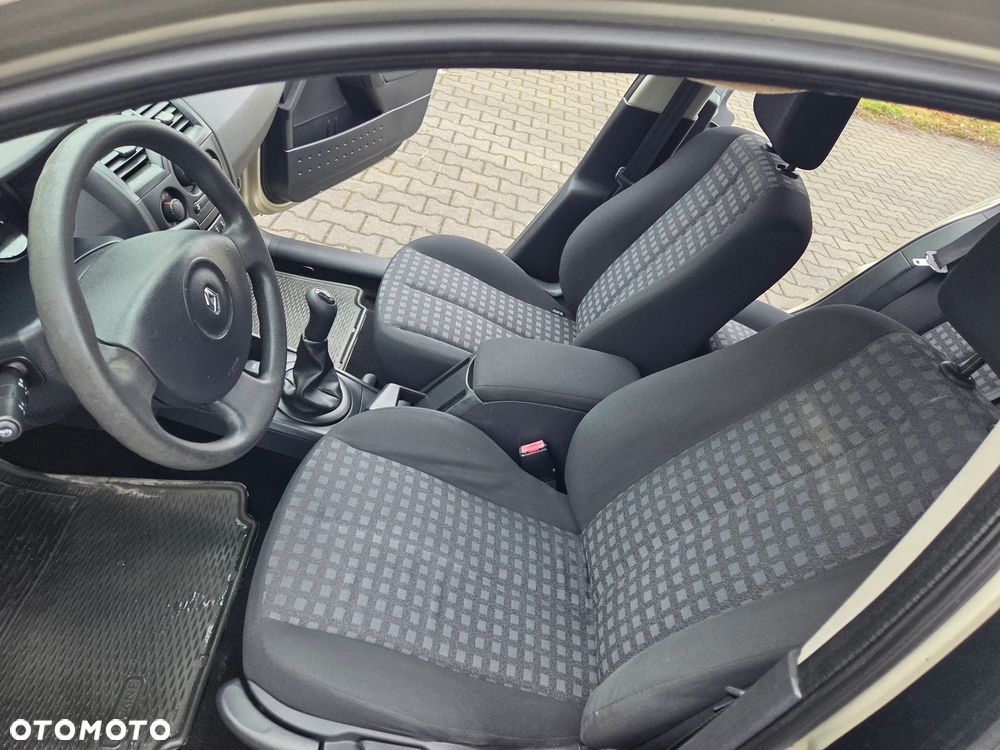 Renault Megane 1.6 16V Privilege - 12
