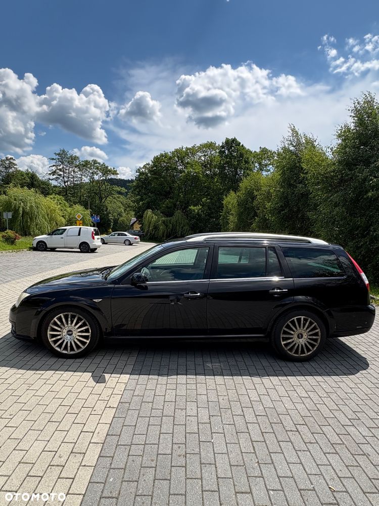 Ford Mondeo V6 ST 220 - 11
