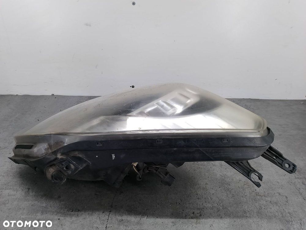 LAMPA PRZÓD PRAWA RENAULT KOLEOS I 26010JY 2.0 DCI - 6
