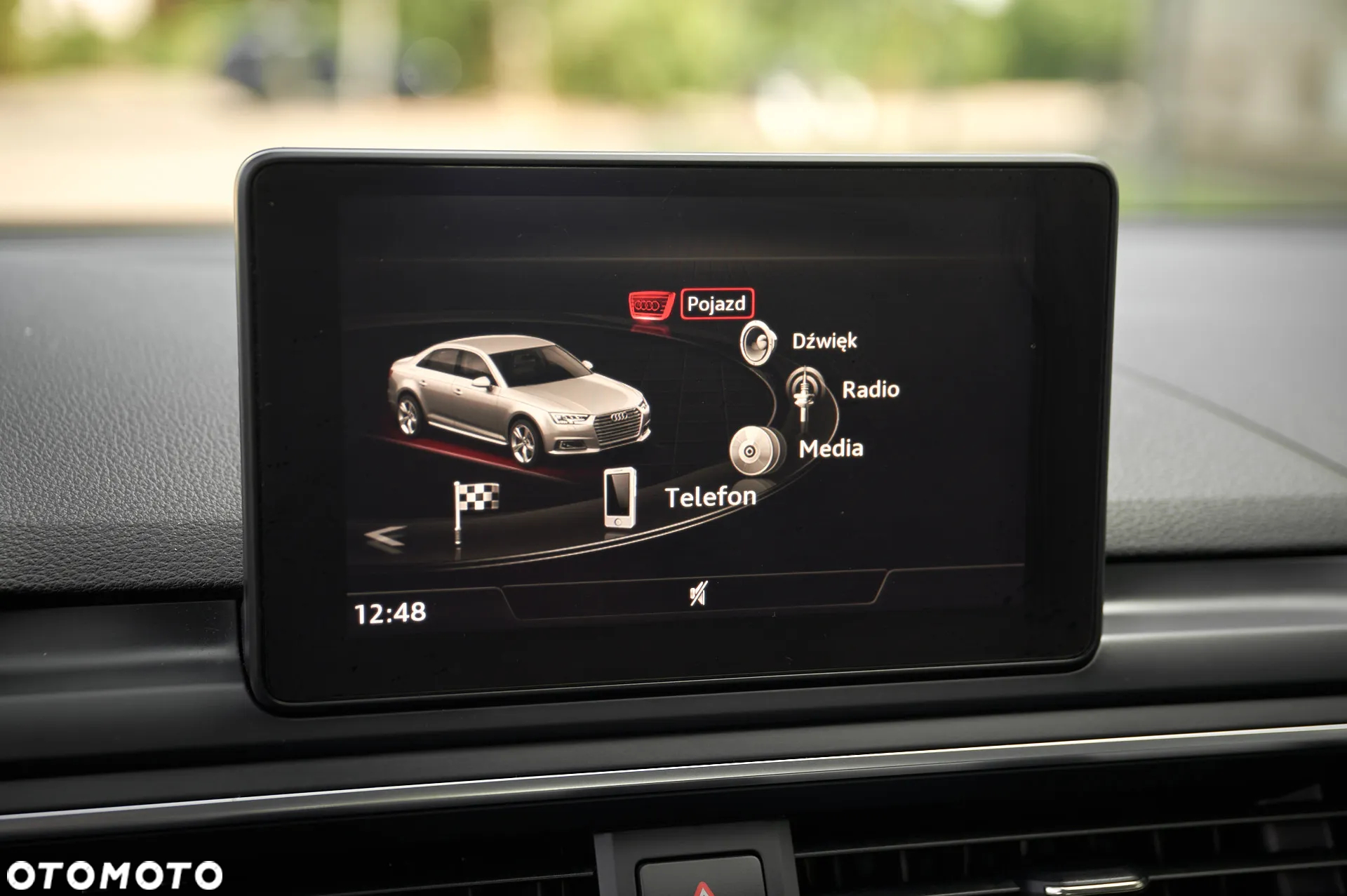 Audi A4 2.0 TDI ultra S tronic design - 32
