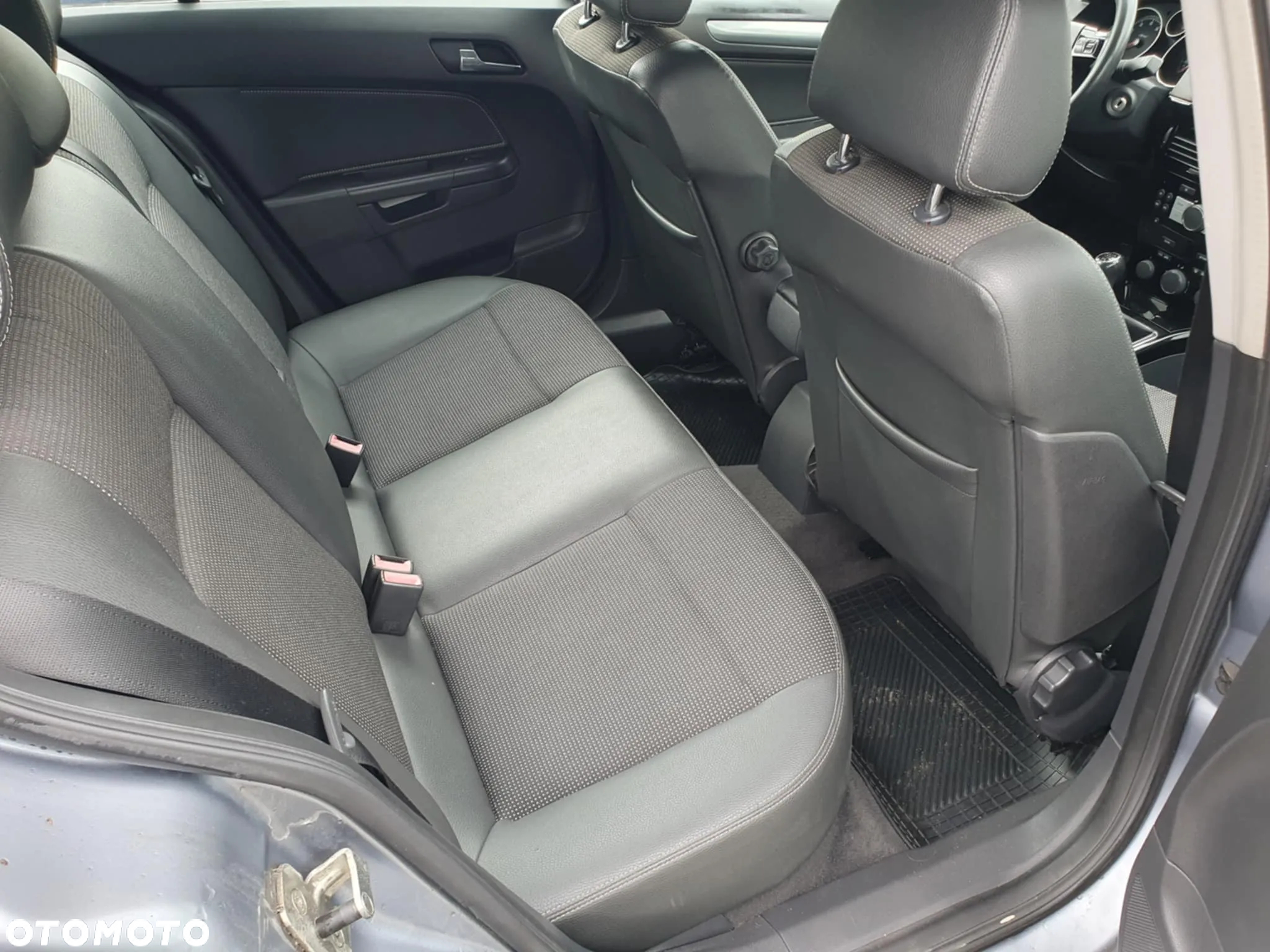 Opel Astra - 11