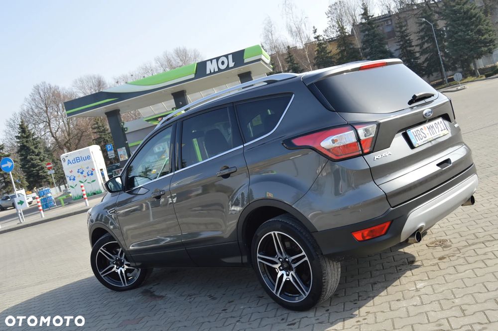 Ford Kuga 1.5 EcoBoost 2x4 Titanium - 20