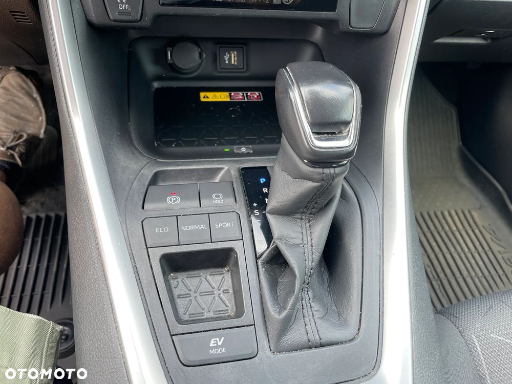 Toyota RAV4 2.5 Hybrid Comfort 4x2 - 33