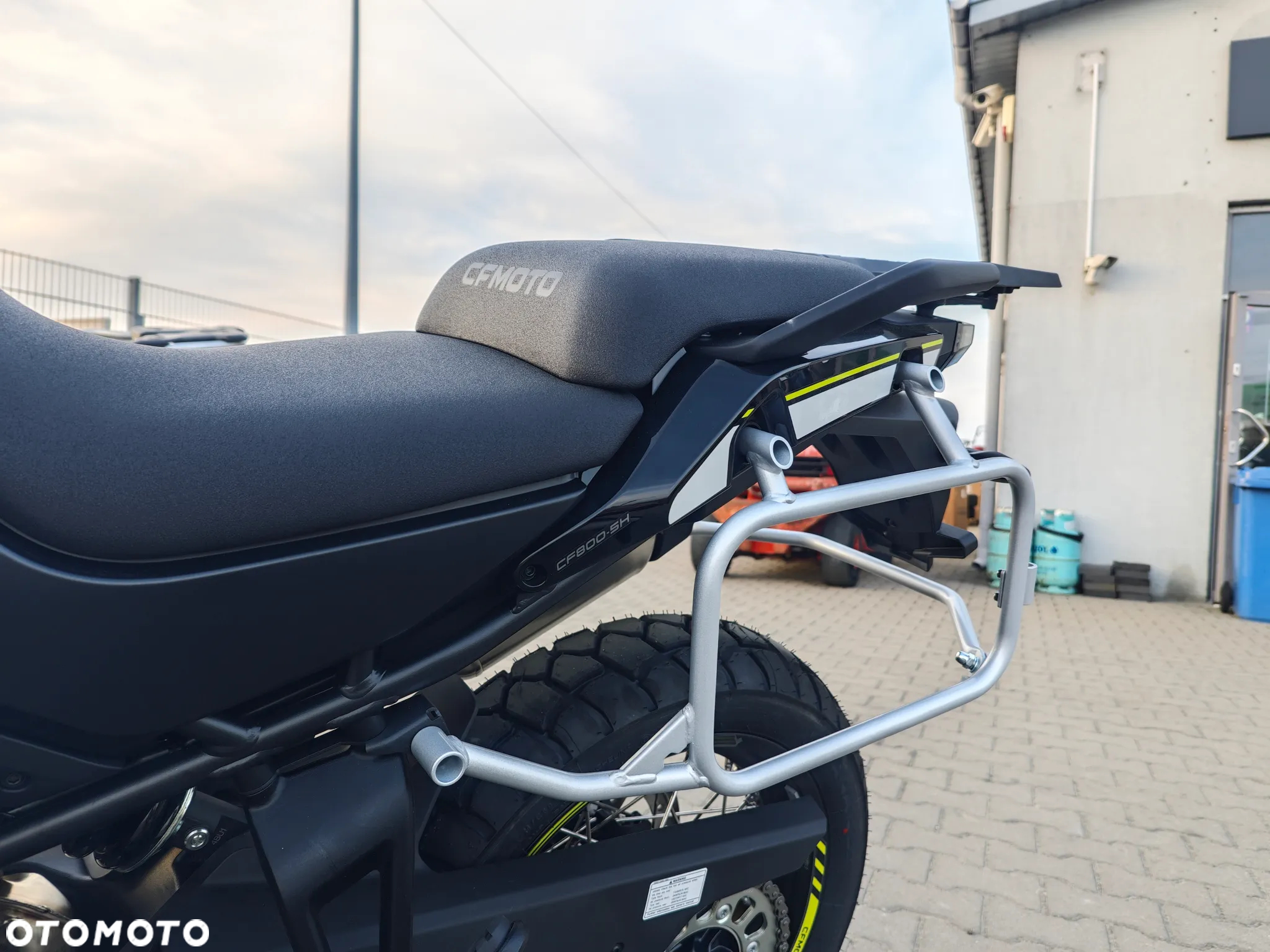 CFMoto MT - 13