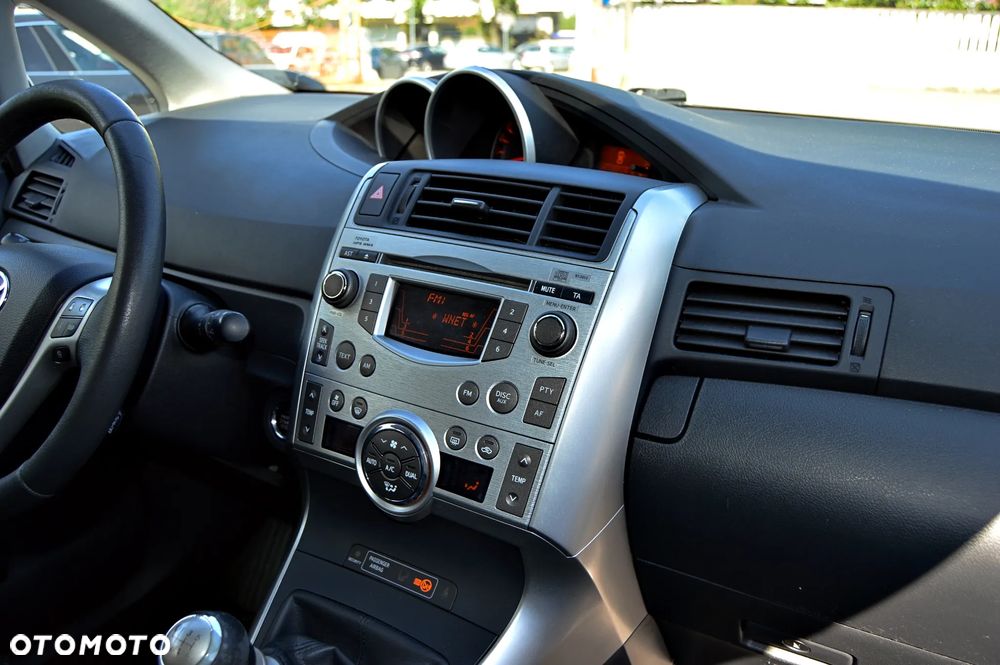 Toyota Verso - 16