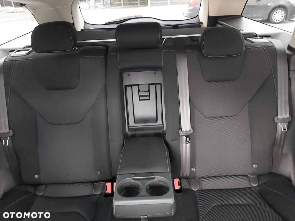 Ford Mondeo - 33