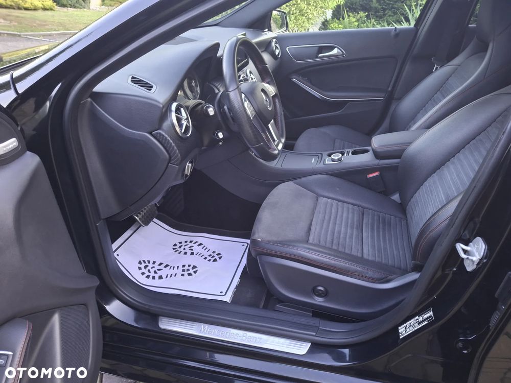 Mercedes-Benz Klasa A 220 CDI 4Matic 7G-DCT AMG Line - 12
