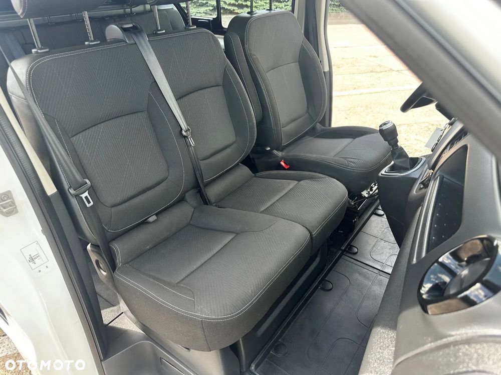 Renault Trafic - 23