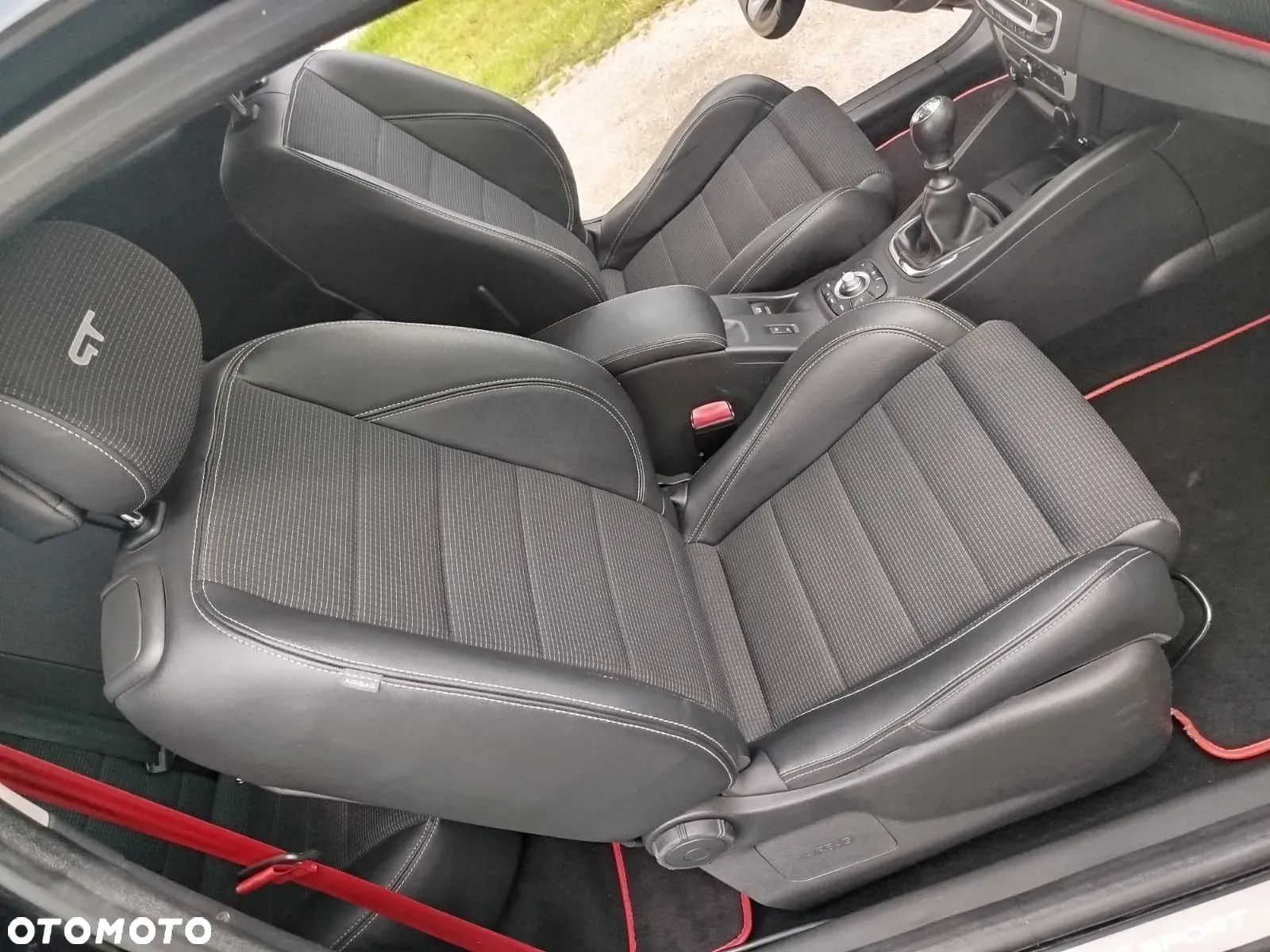 Renault Megane 220 GT - 18