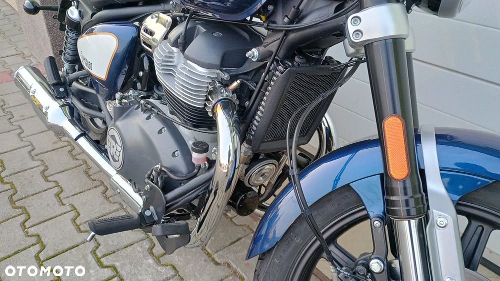 Royal Enfield Super Meteor - 28