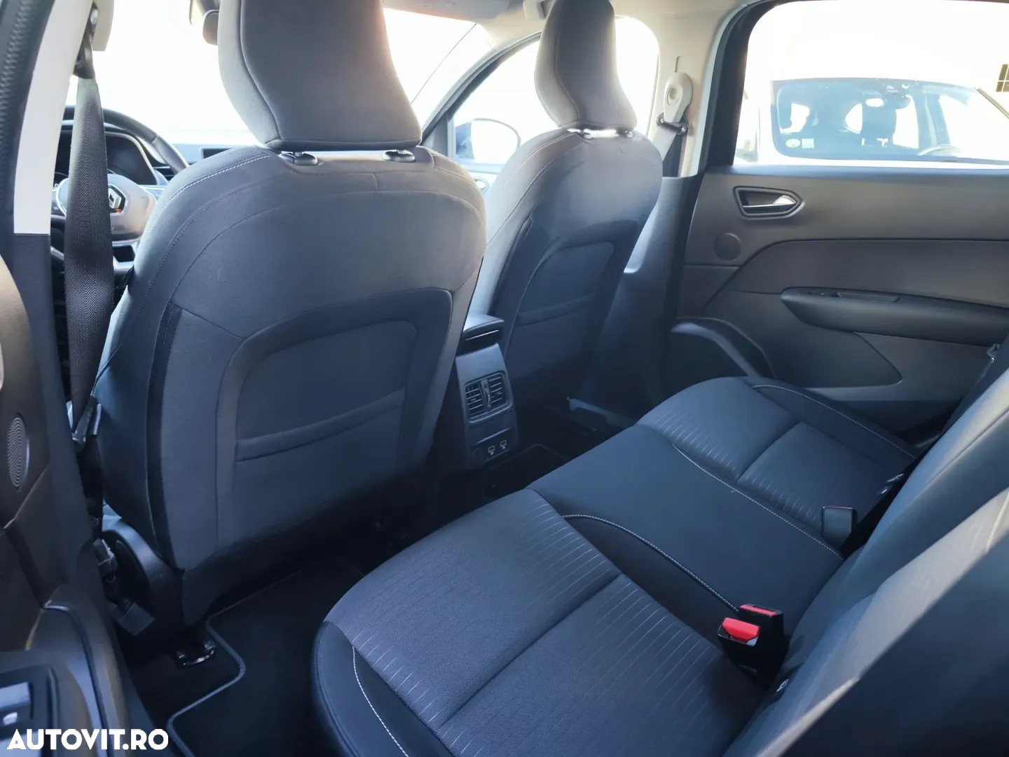 Renault Arkana E-TECH Hybrid 145 E-Tech Engineered - 11