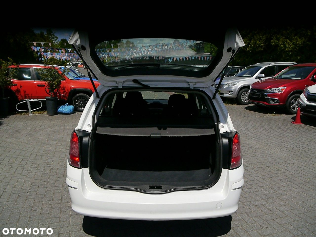 Opel Astra 1.6 Caravan Sport - 17