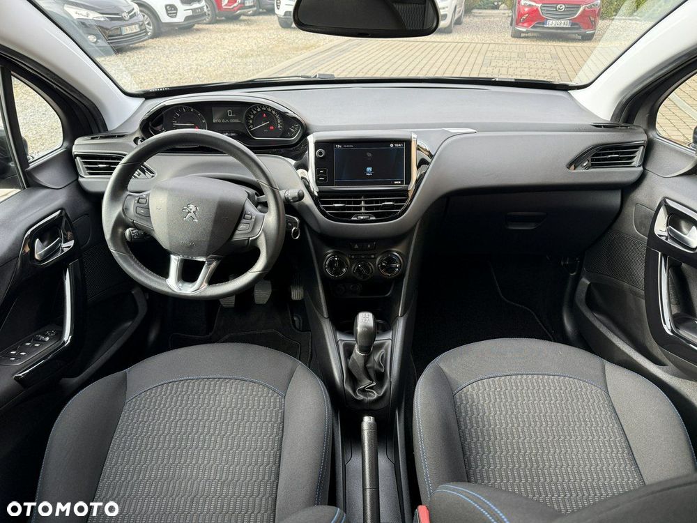 Peugeot 208 PureTech 82 Stop & Start Signature - 14