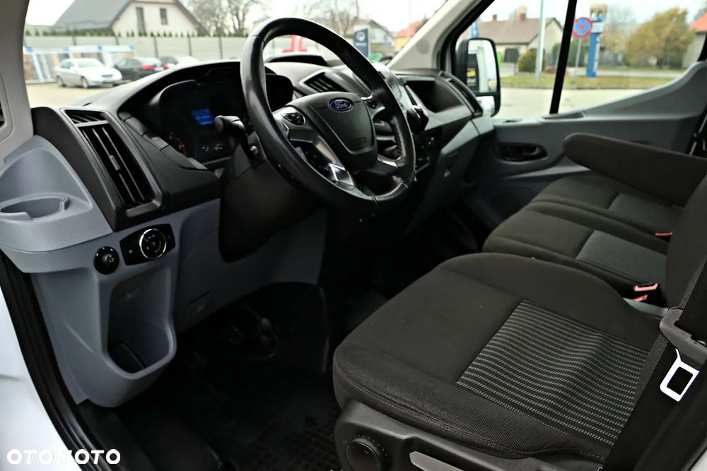 Ford Transit - 23