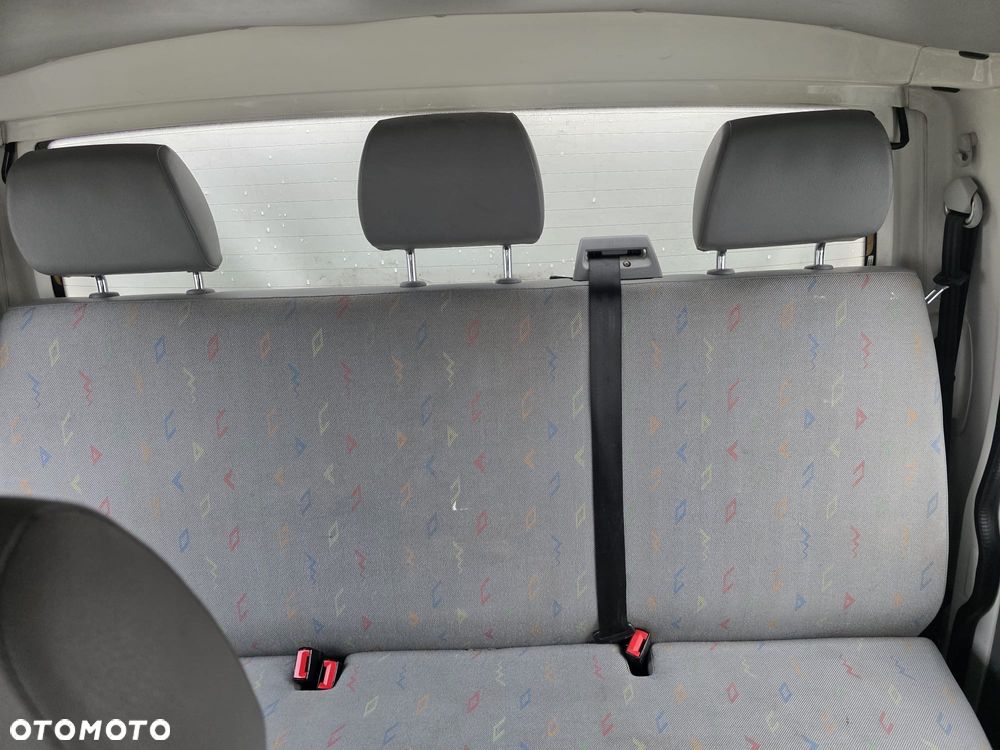 Volkswagen TRANSPORTER T5 - 10