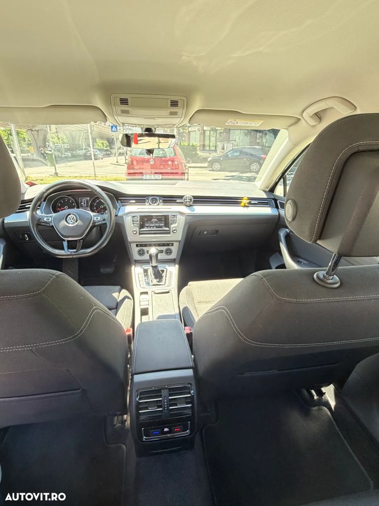 Volkswagen Passat - 5