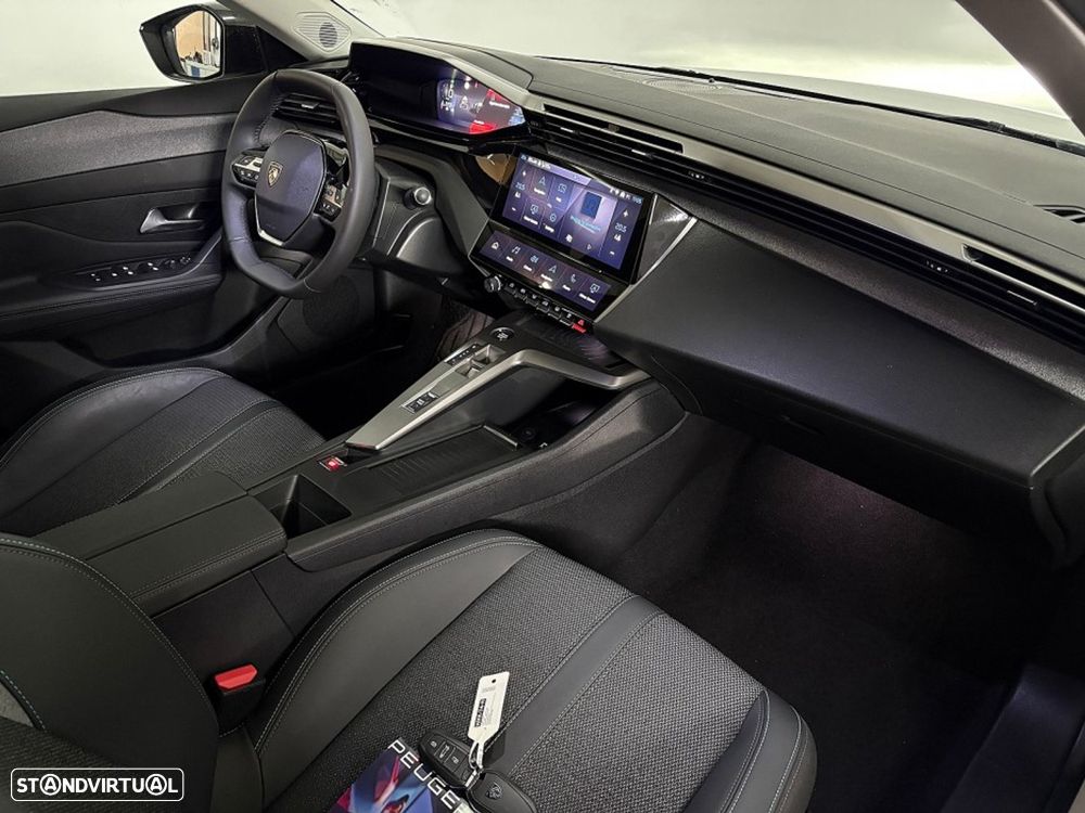 Peugeot 408 HYBRID 145 e-DSC6 Allure - 12