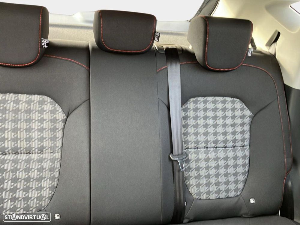 MG ZS EV 72.6 kWh Luxury OBC 11 kW - 20