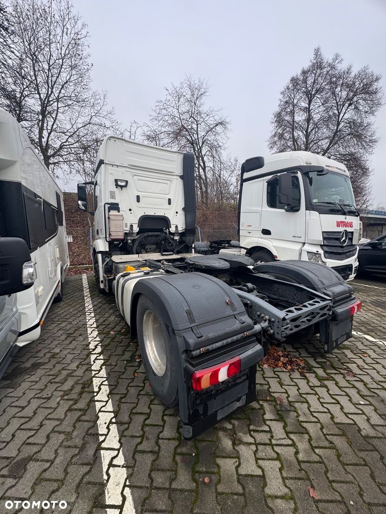 Mercedes-Benz Actros - 4