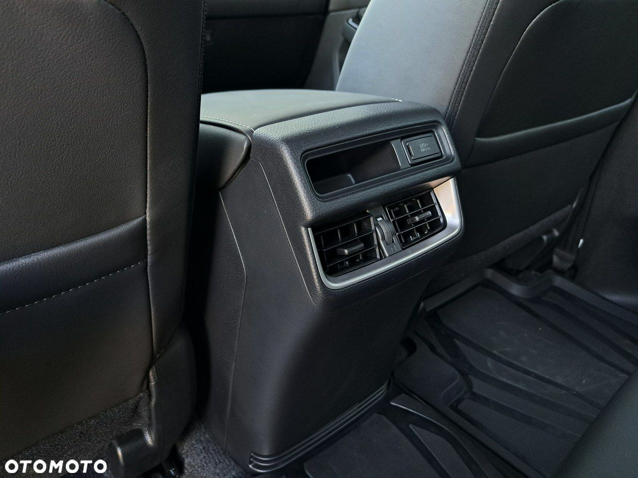 Isuzu D-Max - 37