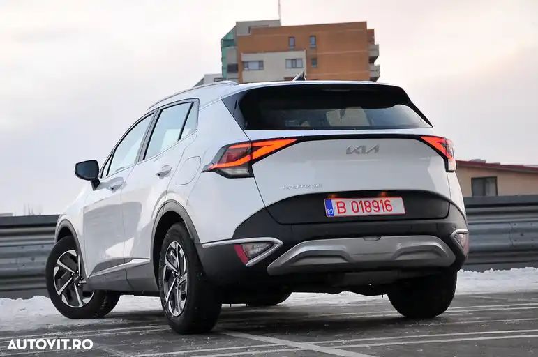 Kia Sportage 1.6 CRDI AWD Eco-Dynamics+ (48V M-H) DCT Black Edition - 4