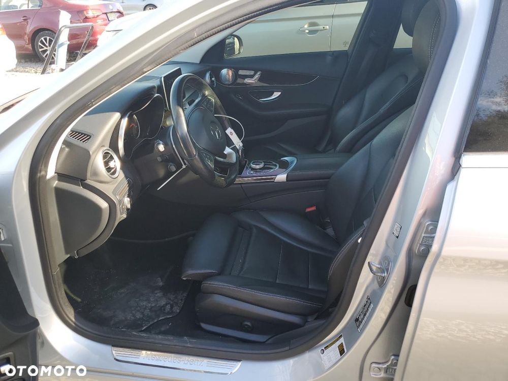 Mercedes-Benz Klasa C 300 9G-TRONIC Exclusive - 8
