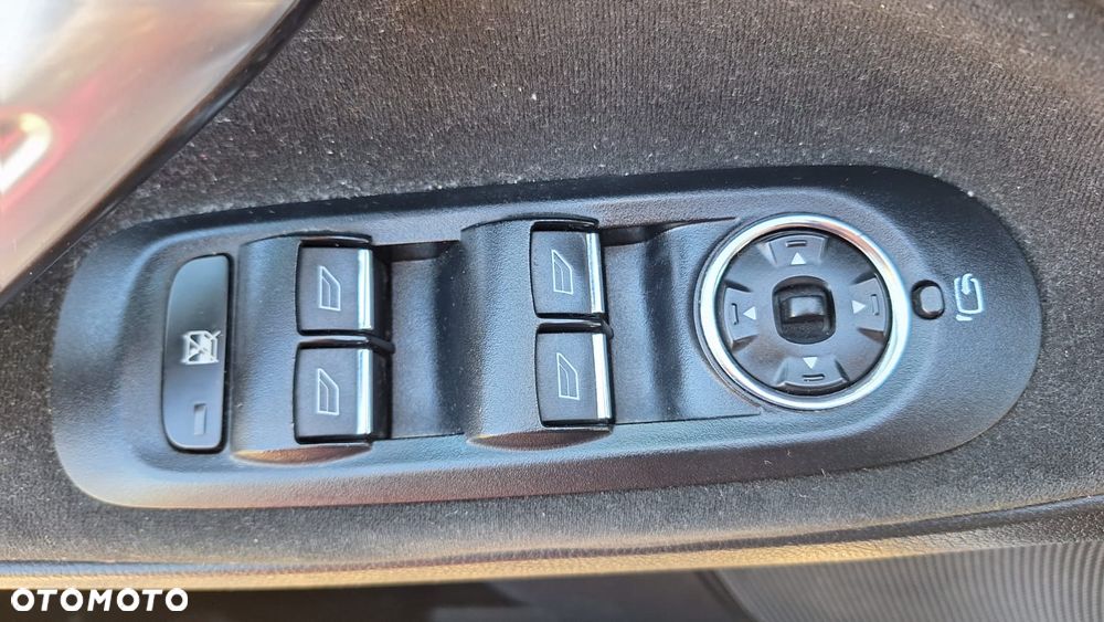 Ford Galaxy 2.0 TDCi Ghia - 8