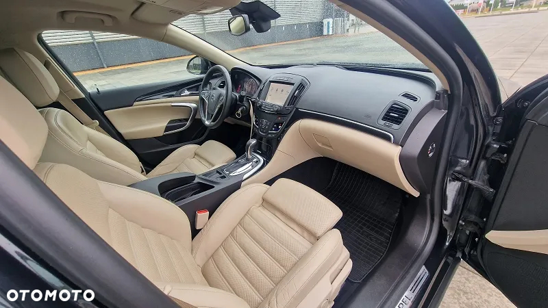 Opel Insignia - 22