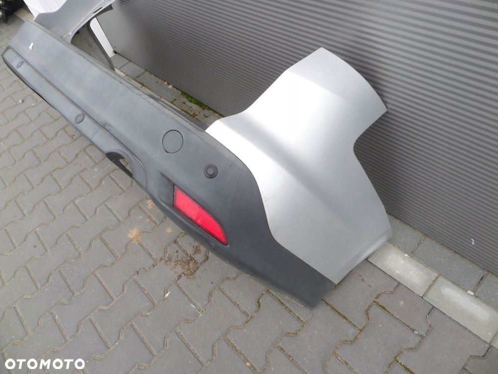 zderzak tyl tylny czujniki pdc ford focus iii mk3 kombi 2011-2015 w kolor - 3