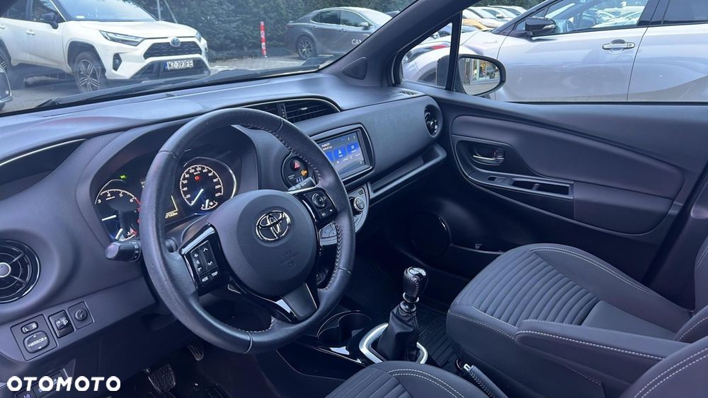 Toyota Yaris 1.5 Selection - 6