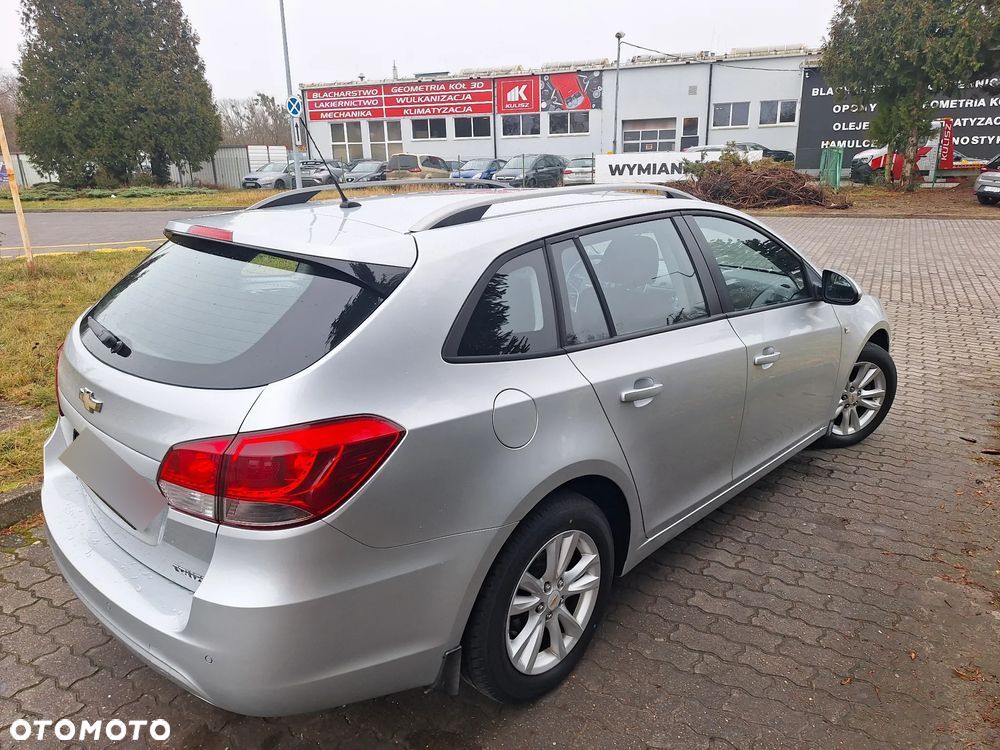 Chevrolet Cruze 1.8 LS+ - 3