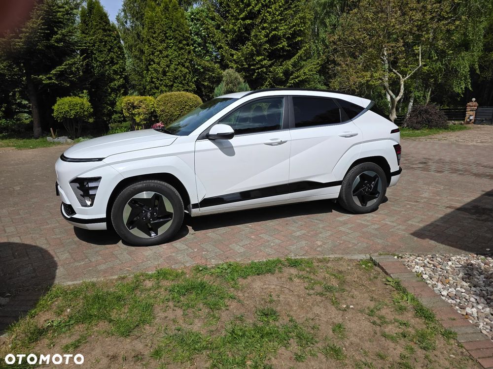 Hyundai Kona 65kWh Executive - 1