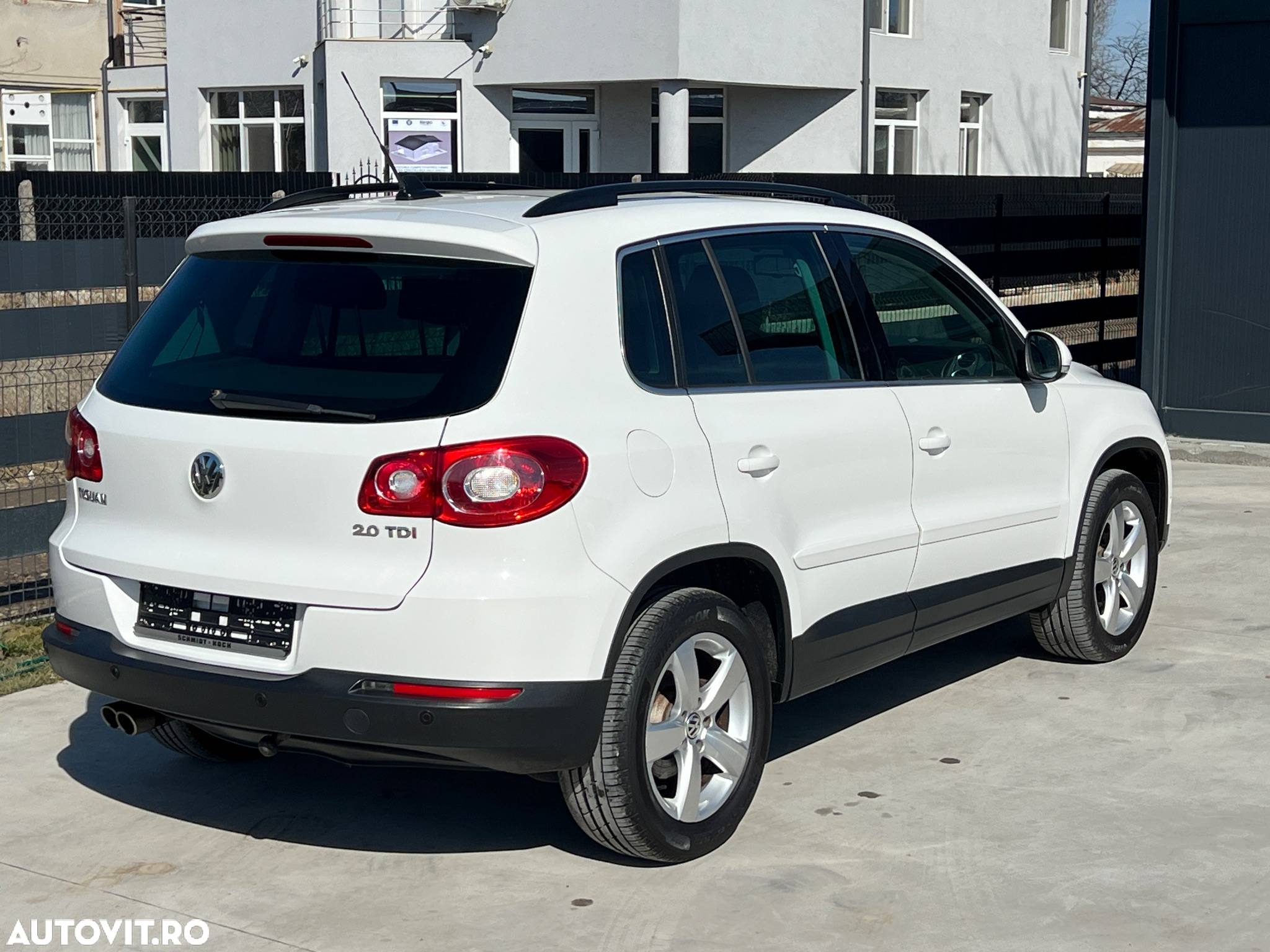 Volkswagen Tiguan - 7