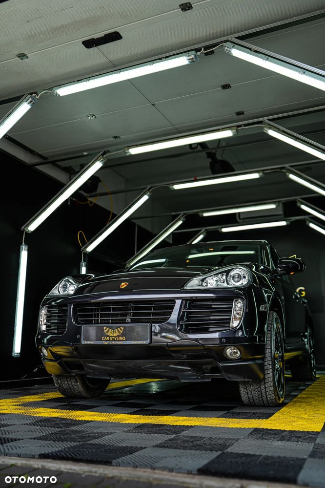Porsche Cayenne - 6