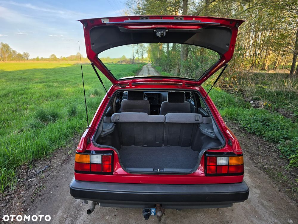 Volvo Seria 400 - 17