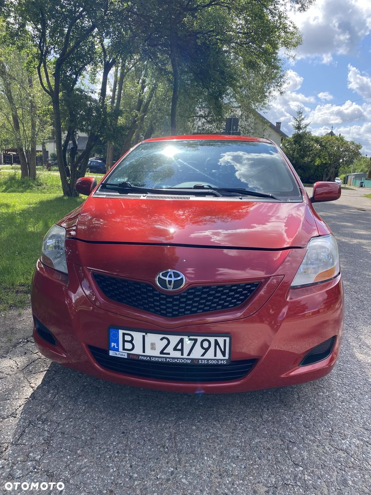 Toyota Yaris - 4
