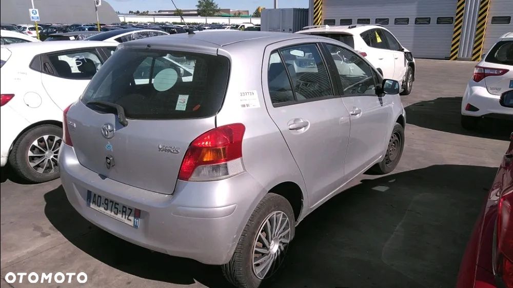 Toyota Yaris 1.33 VVT-i Edition - 4